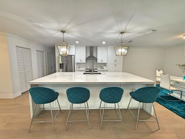 27153 Edenbridge CT, Bonita Springs, FL 34135