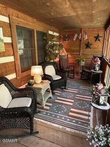 1529 Hidden Circle, Sevierville, TN 37876