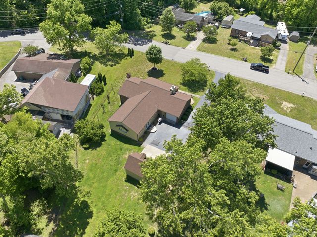 520 Springmont Blvd, Old Hickory, TN 37138