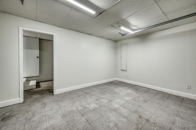 4011 E Madison Avenue, Fresno, CA 93702