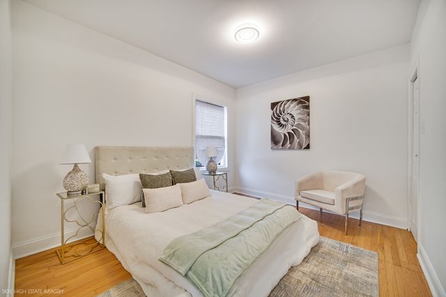 8100 S Cornell Avenue, Chicago, IL 60619