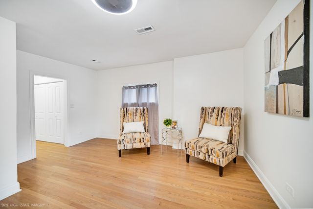 8100 S Cornell Avenue, Chicago, IL 60619