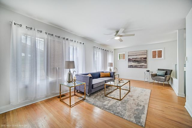 8100 S Cornell Avenue, Chicago, IL 60619
