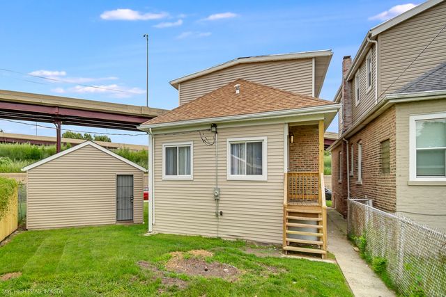 8100 S Cornell Avenue, Chicago, IL 60619