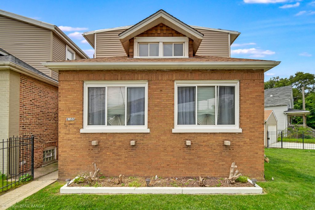 8100 S Cornell Avenue, Chicago, IL 60619