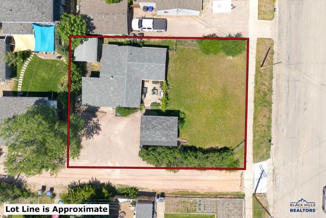 2011 PRAIRIE AVE, Rapid City, SD 57701