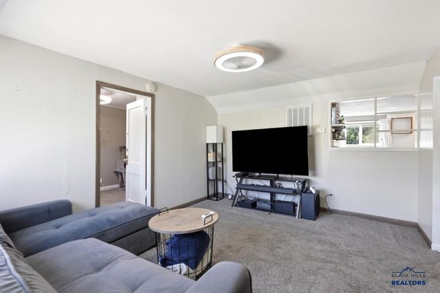2011 PRAIRIE AVE, Rapid City, SD 57701