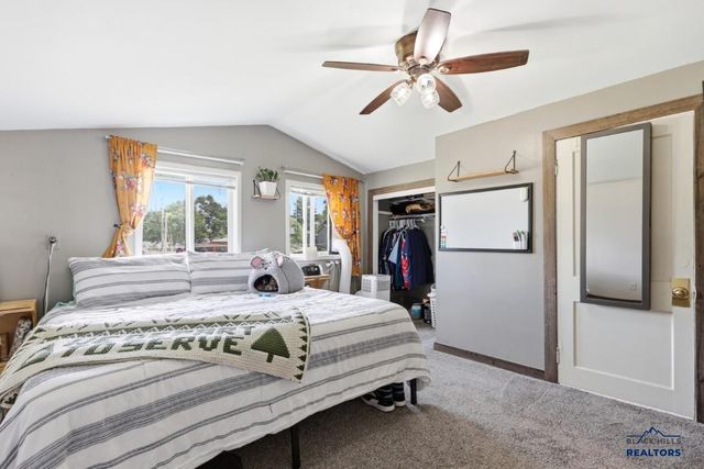 2011 PRAIRIE AVE, Rapid City, SD 57701