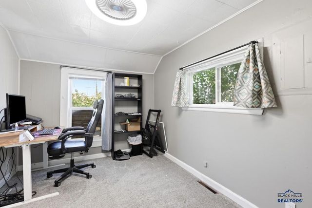 2011 PRAIRIE AVE, Rapid City, SD 57701