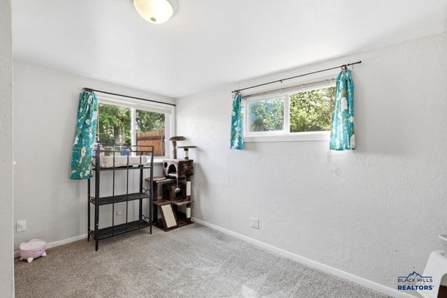 2011 PRAIRIE AVE, Rapid City, SD 57701