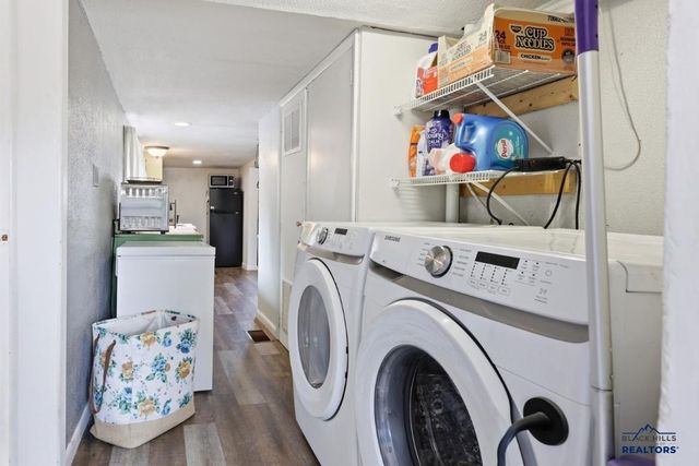2011 PRAIRIE AVE, Rapid City, SD 57701