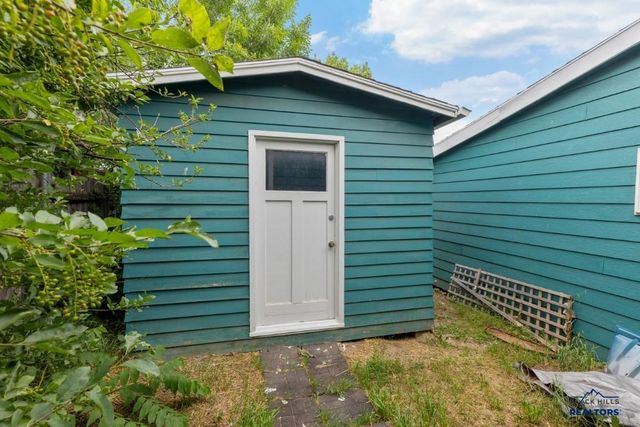 2011 PRAIRIE AVE, Rapid City, SD 57701