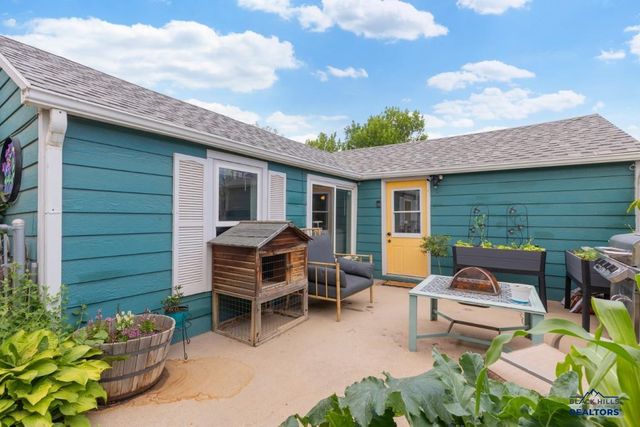 2011 PRAIRIE AVE, Rapid City, SD 57701