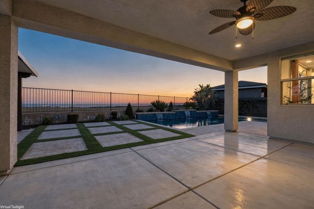 400 Ridge Creek Estates Way, Dinuba, CA 93618