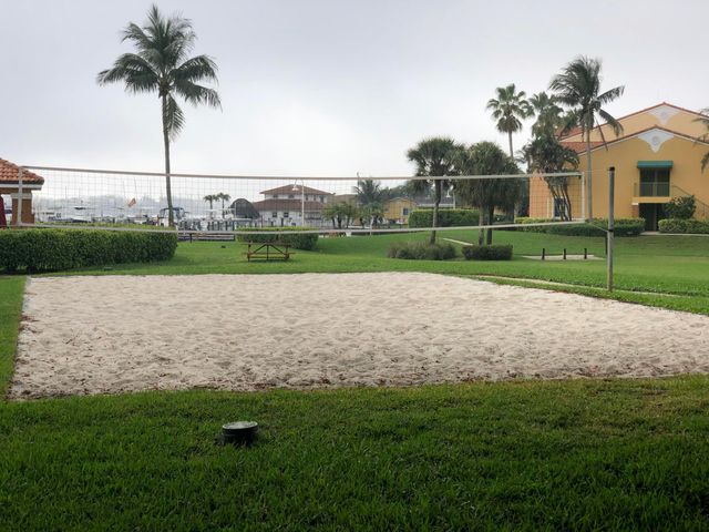 167 YACHT CLUB Way 204, Hypoluxo, FL 33462