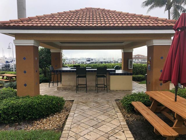 167 YACHT CLUB Way 204, Hypoluxo, FL 33462