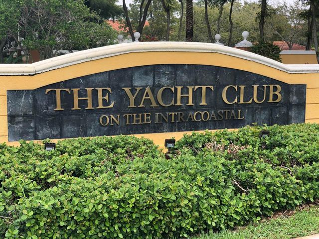 167 YACHT CLUB Way 204, Hypoluxo, FL 33462