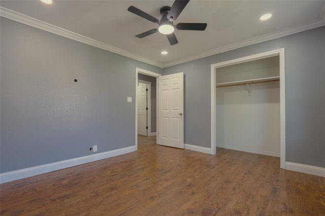 10207 Old Orchard Road, La Porte, TX 77571