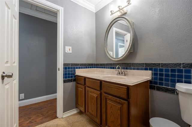 10207 Old Orchard Road, La Porte, TX 77571