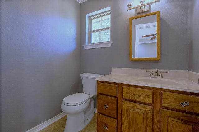 10207 Old Orchard Road, La Porte, TX 77571