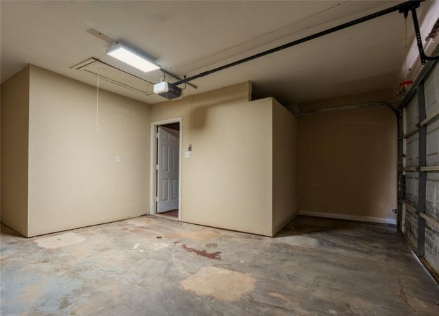 10207 Old Orchard Road, La Porte, TX 77571