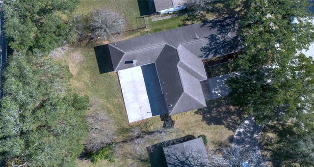 10207 Old Orchard Road, La Porte, TX 77571