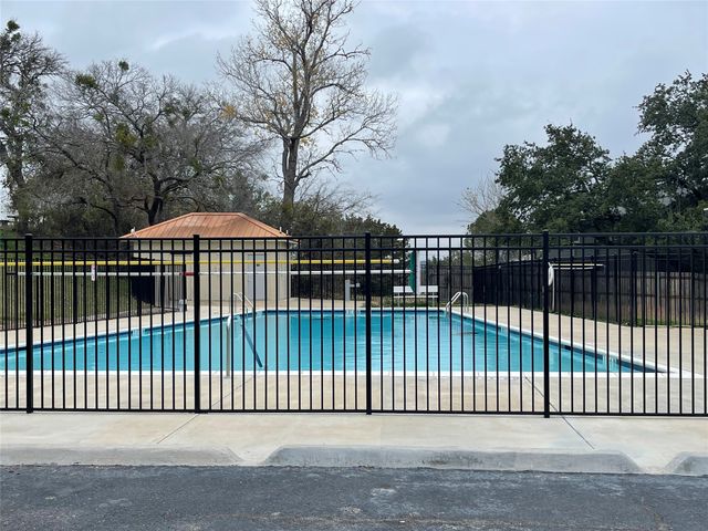 2813 Catfish Court, Granbury, TX 76048