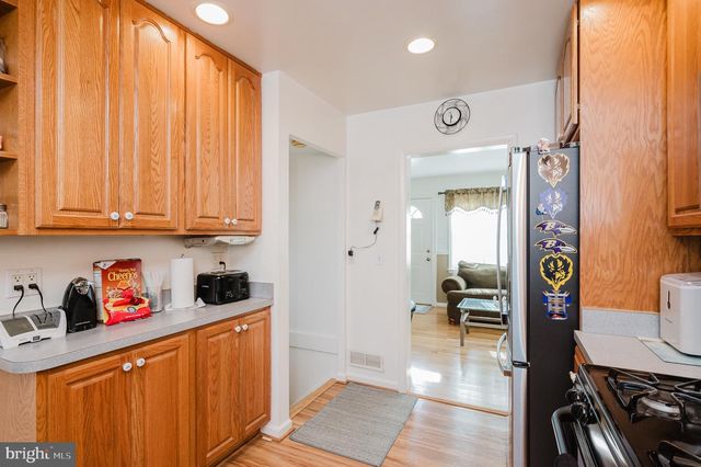 2208 GAYLAWN, Halethorpe, MD 21227