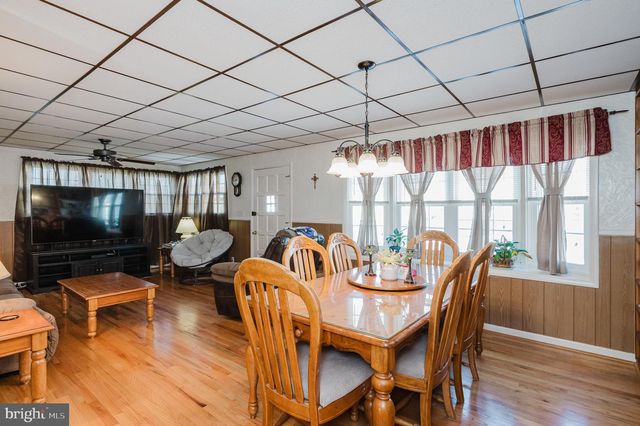 2208 GAYLAWN, Halethorpe, MD 21227