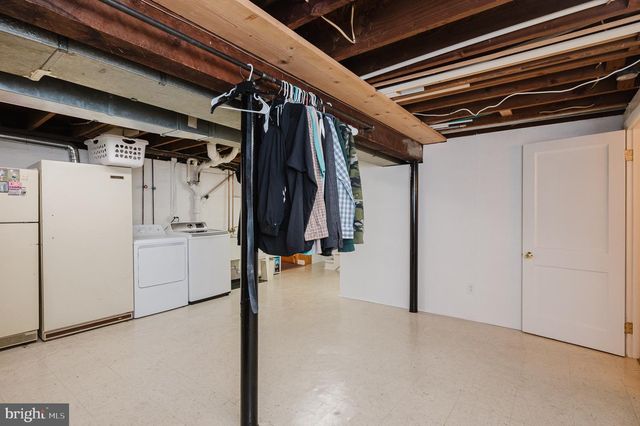 2208 GAYLAWN, Halethorpe, MD 21227