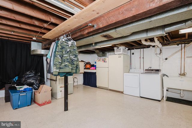 2208 GAYLAWN, Halethorpe, MD 21227