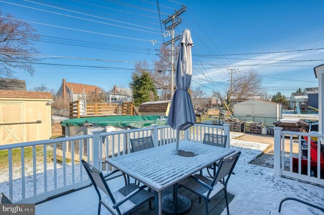 2208 GAYLAWN, Halethorpe, MD 21227