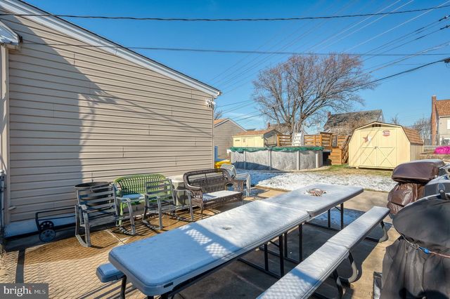 2208 GAYLAWN, Halethorpe, MD 21227