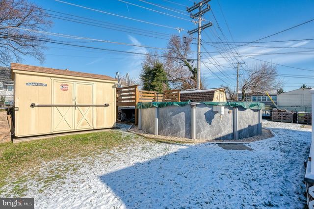 2208 GAYLAWN, Halethorpe, MD 21227