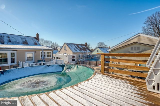 2208 GAYLAWN, Halethorpe, MD 21227