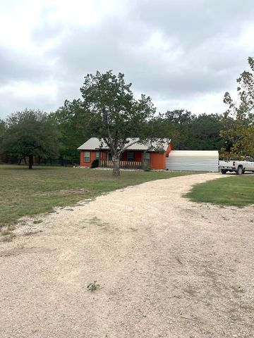 143 Taff Place, Leakey, TX 78873