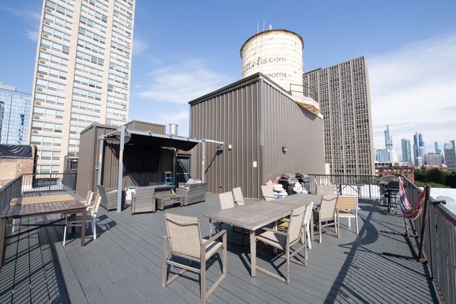 2100 S Indiana Avenue 305, Chicago, IL 60616
