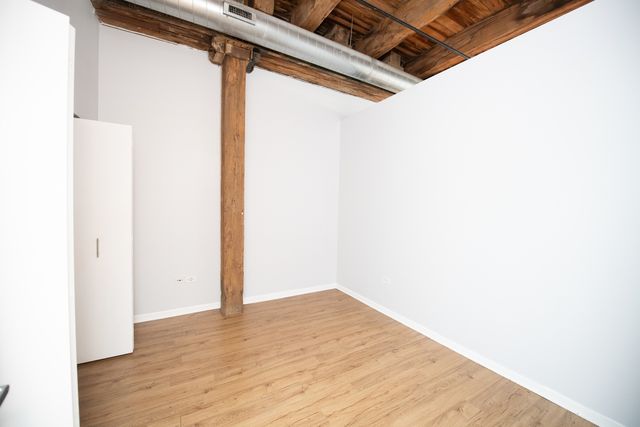2100 S Indiana Avenue 305, Chicago, IL 60616