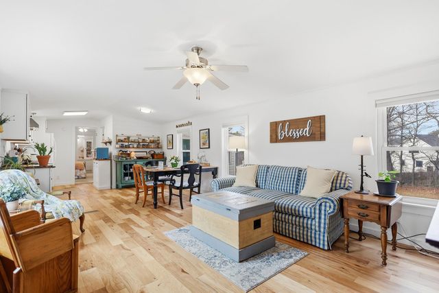 15 Winter Street, Salem, NH 03079