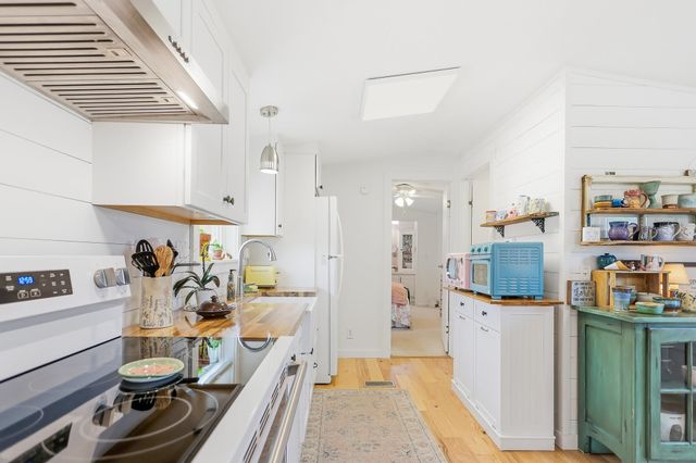 15 Winter Street, Salem, NH 03079