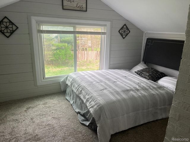 3021 N Grand River Avenue, Lansing, MI 48906