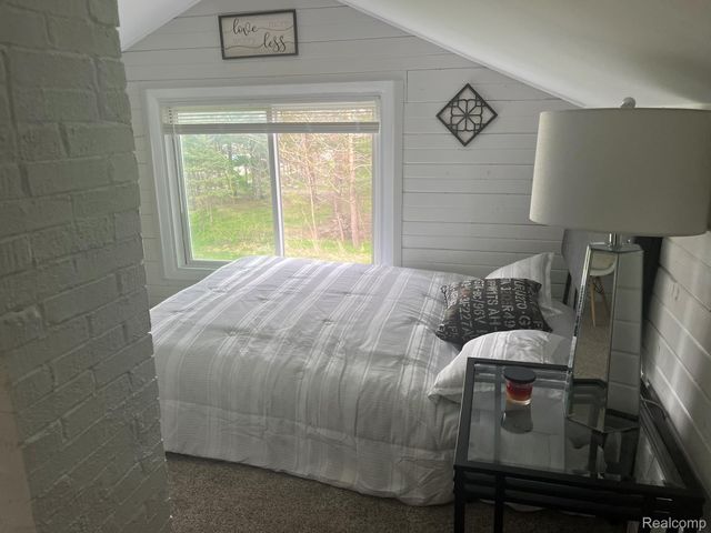 3021 N Grand River Avenue, Lansing, MI 48906