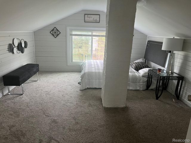 3021 N Grand River Avenue, Lansing, MI 48906