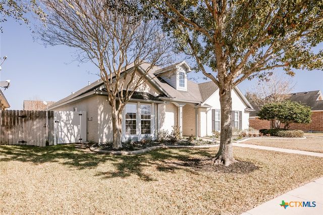 213 Iron Gate, Victoria, TX 77904