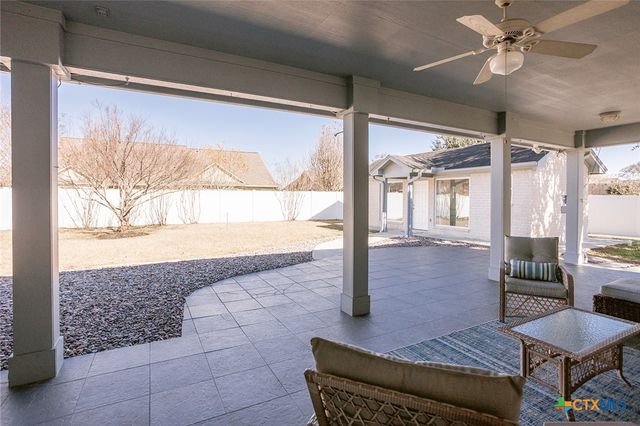 213 Iron Gate, Victoria, TX 77904