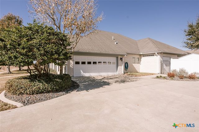 213 Iron Gate, Victoria, TX 77904