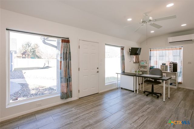 213 Iron Gate, Victoria, TX 77904