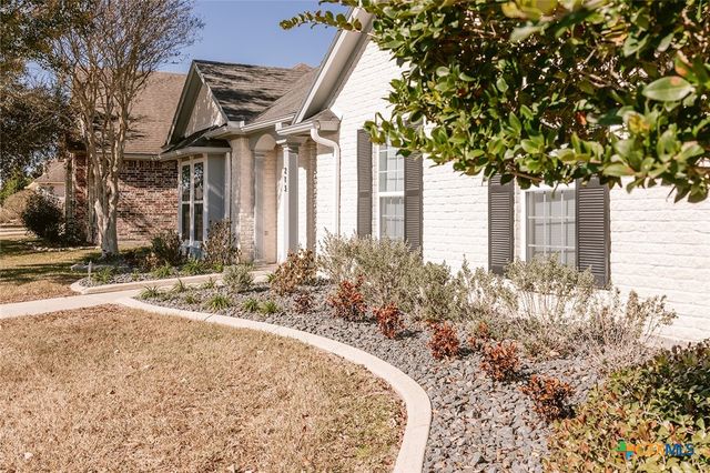 213 Iron Gate, Victoria, TX 77904