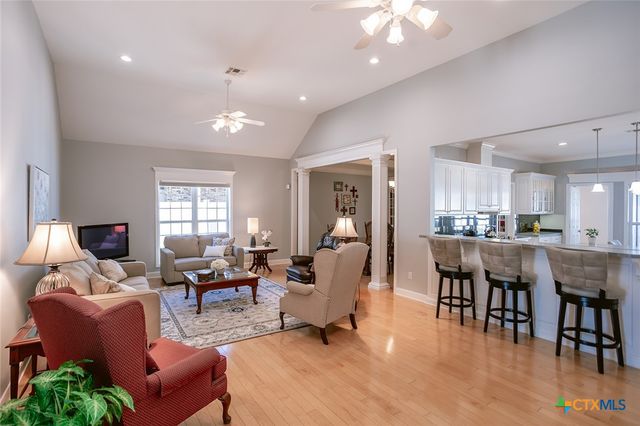 213 Iron Gate, Victoria, TX 77904