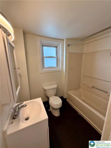 619 School Street, Bethlehem City, PA 18018